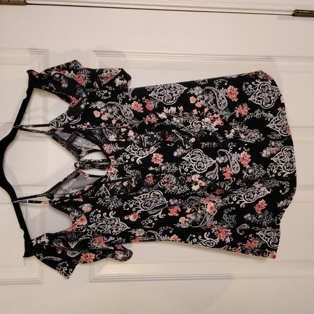 White House Black Market Black and Pink Floral Blouse Price Reduced!
